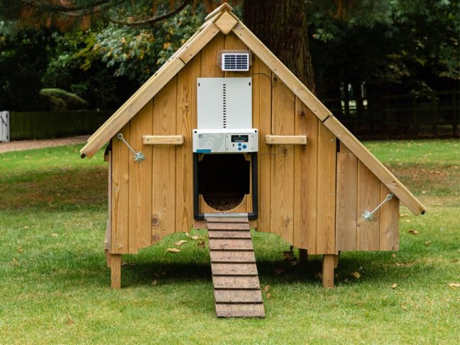 Komplet automatického otevírání a zavírání kurníku CHICKEN GUARD ALL IN ONE SOLAR
