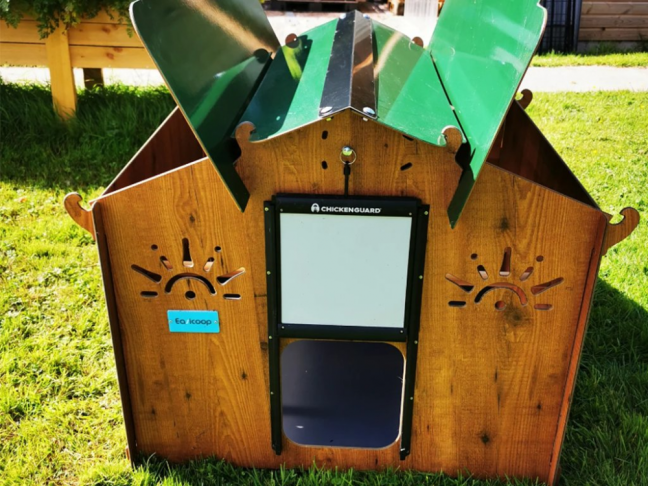 Laminátový kurník pro slepice Polly Chalet 2XL
