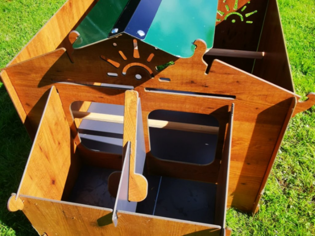 Laminátový kurník pro slepice Polly Chalet 2XL