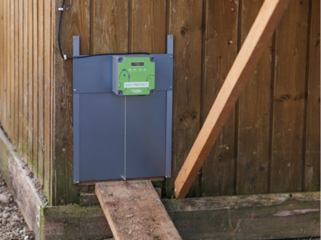 Komplet automatického otevírání a zavírání kurníku KERBL 70592 EASY PROTECT 44x43 R