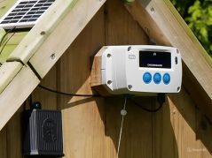 Automatické otevírání a zavírání kurníku CHICKEN GUARD PRO SOLAR