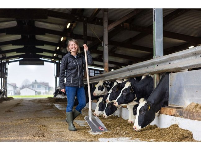 Lopata hliníková s ocelovou hranou KERBL 36 cm