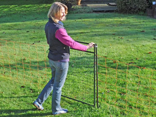 Branka k sítím pro elektrické ohradníky KERBL 106 cm